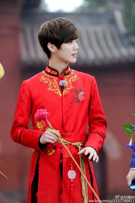 鹿晗跑男新爆料视频大全,精彩瞬间大盘点，笑料与感动并存